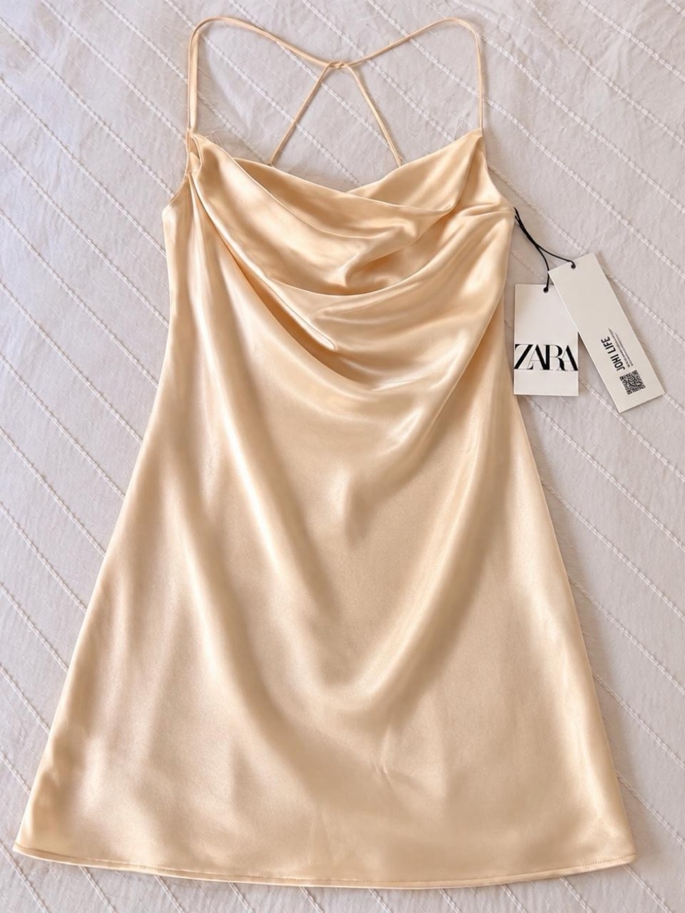 š„ ZARA ⢠Champagne Satin Cowl Neck Mini Slip Dress